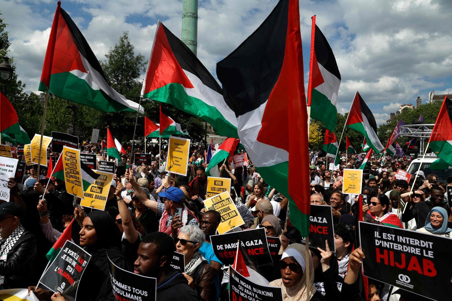 Manifestation LFI contre l’islamophobie : Une journée marquée par le rejet de la critique