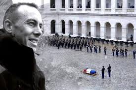 Hommage posthume au héros Arnaud Beltrame