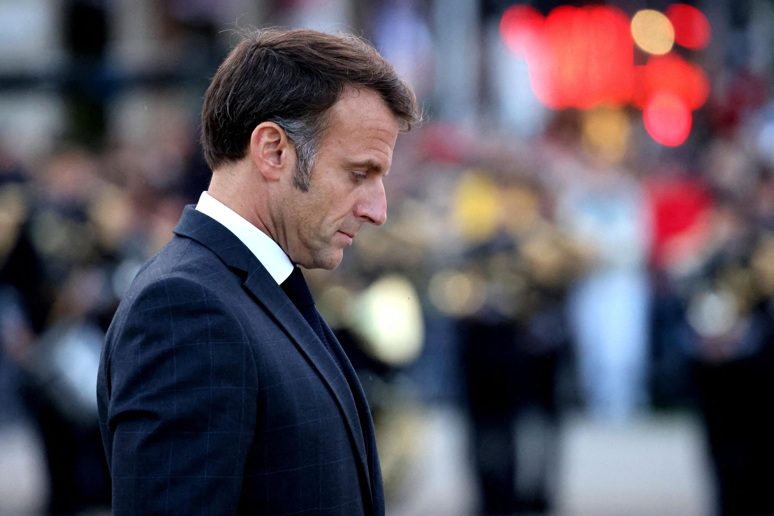 Macron Isolé : Le Déclin de la France