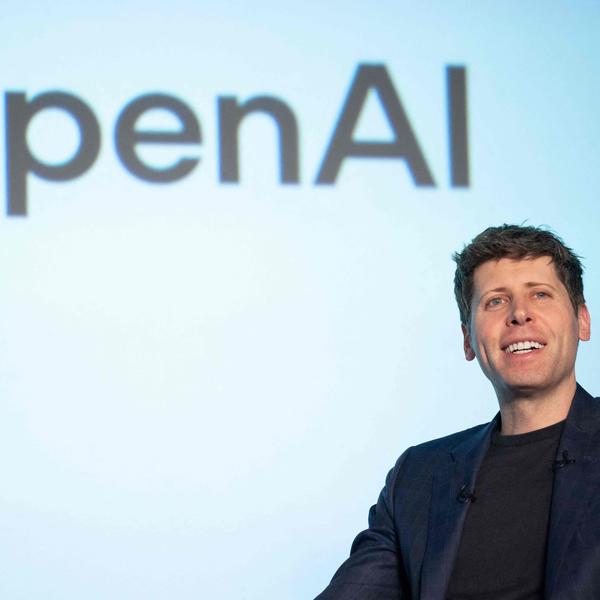 Le patron d’OpenAI exige que les gouvernements construisent leur propre infrastructure en intelligence artificielle